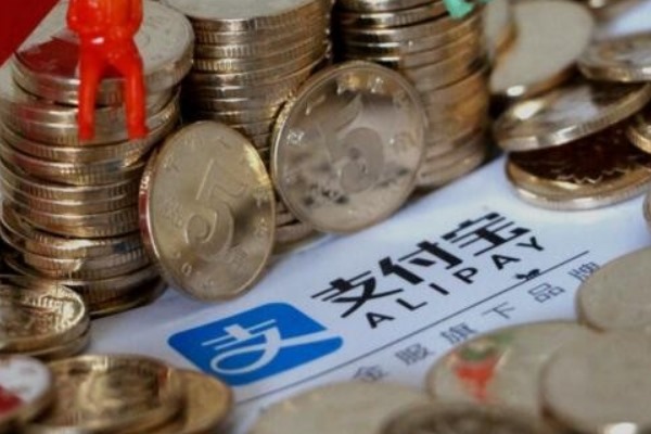 发展朋友剪接小视频卖号违法吗?